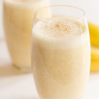 This delicious banana boost smoothie will give you such a great start to the day. With the added almonds providing vitamin E and the bananas being a great source of calcium, this is a great instant energy booster. Plus it's only 378 calories per serving!