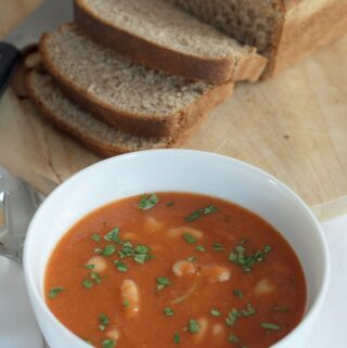 You'll find this low calorie tomato and white bean soup extremely filling and rich in flavour. Not only is it full of essential daily vitamins and minerals, but it's also versatile enough for you to make it your own, by using any kind of tinned beans you want with the same tomato base!