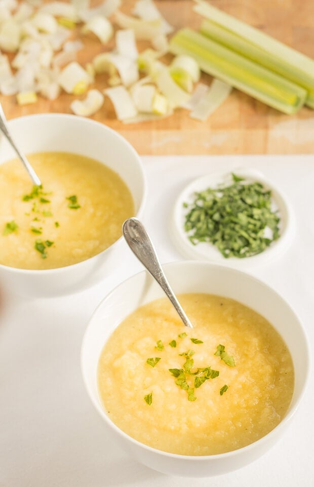 A simple healthier Scottish leek and potato soup. Still as deliciously creamy and smooth tasting as the original but as it's not made with butter or cream, it's so much more healthier! Completely suitable for lactose intolerant and vegetarians too!