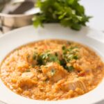 One pot chicken dhansak is a delicious home made lentil curry infused with spices that is so easy to make. Filling and providing a huge amount of your daily protein requirement it also comes in at only 437 calories too!
