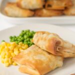 Chickpea and sweet potato filo parcels are the ultimate quick healthy meal! With a delicious budget filling and a satisfying crunch this easy to make filo pastry recipe is just what you need as a lower fat healthier alternative to traditional pastry. 