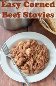 A plate of easy corned beef stovies. Pin title text overlay at top.